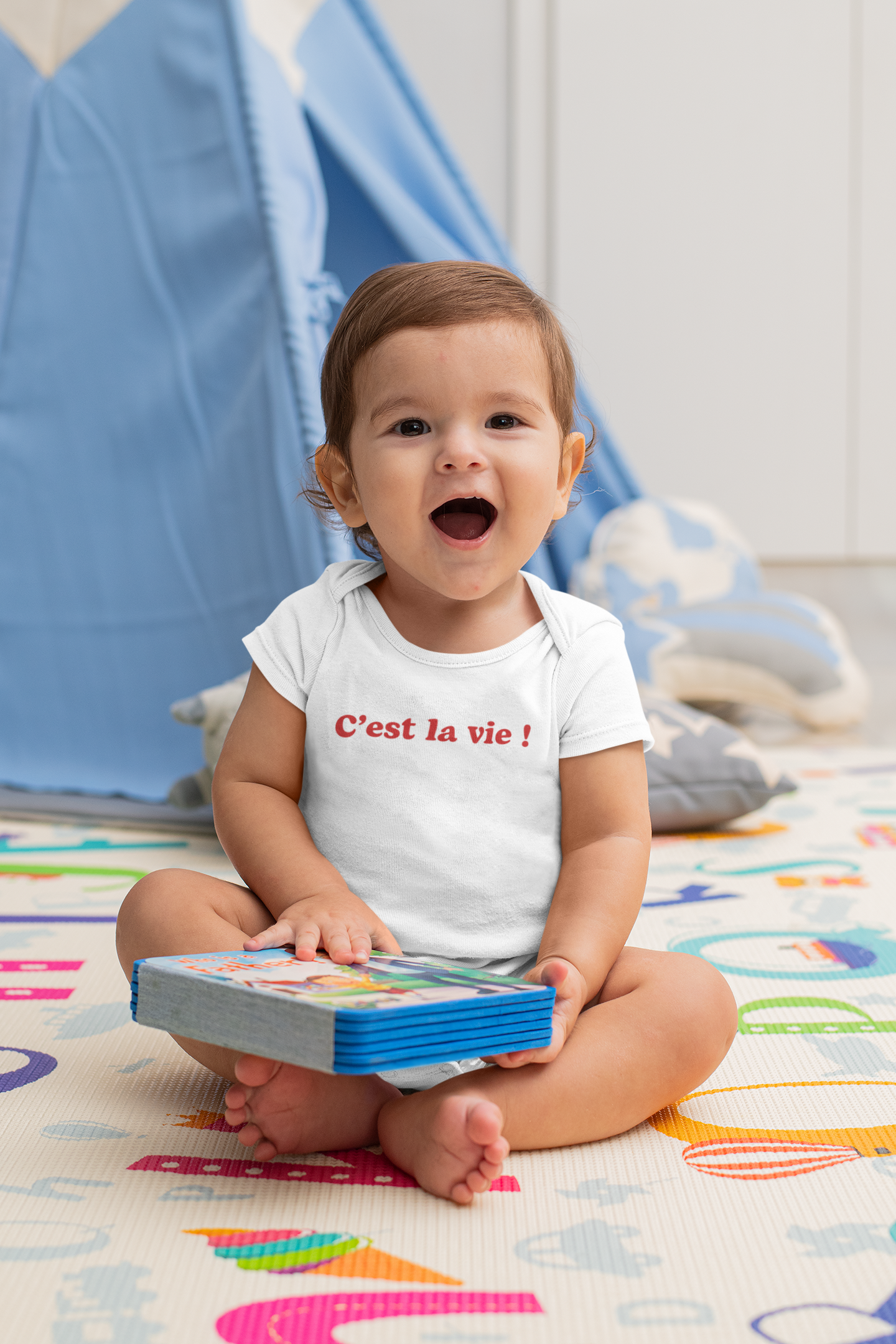 Roman Onesie (White) – “C'est la vie !”